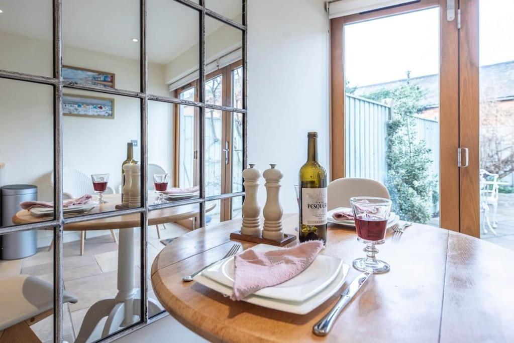 Pebbles Cottage, Holiday home